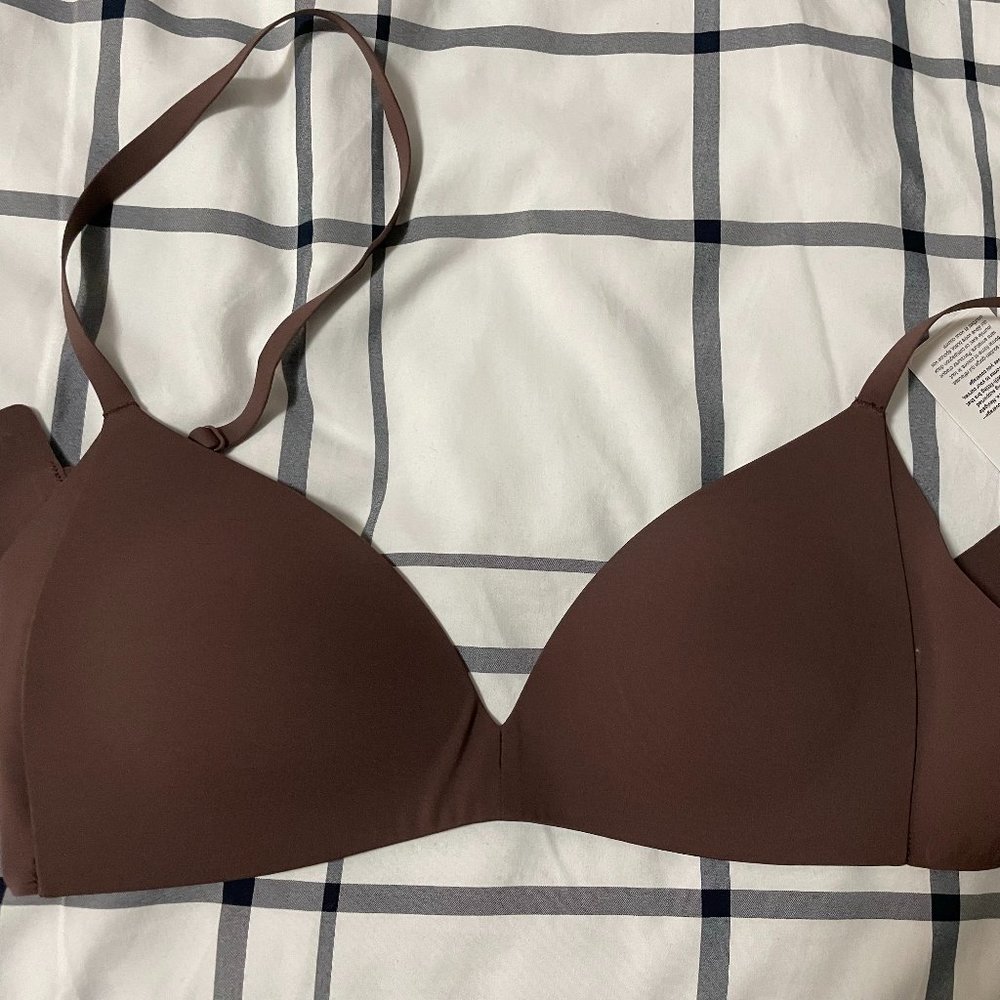 Unworn brand new Lululemon Take Shape Bra
